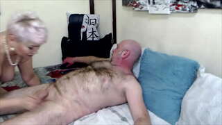 Depraved anzjani russu kelba AimeeParadise diliġenti dick li r-raġel għeżież tagħha ...