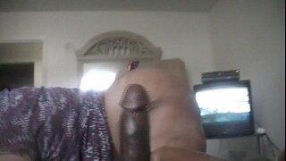 BBW Betty lutscht a leckt de Schwanz, bis hie#039 dreschen ass