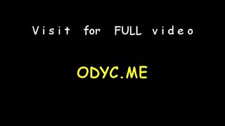 Ammirevoli brunette bombshell Mila gets martellat minn wara